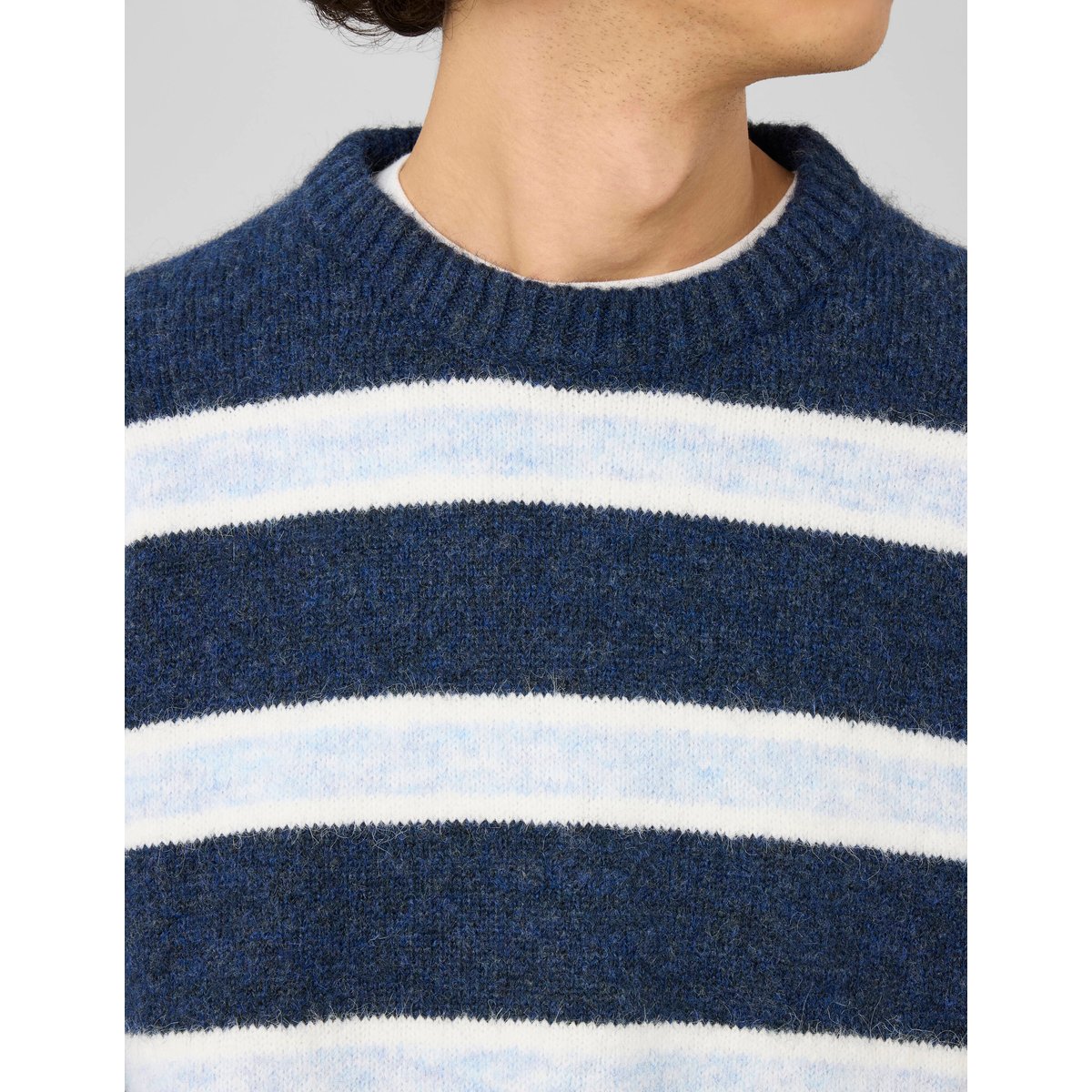 Pull rayé col rond bleu foncé, BZB
