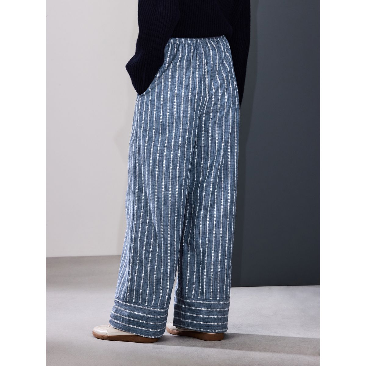 Pantalon large à enfiler effet froissé rayures bleues, NEXT