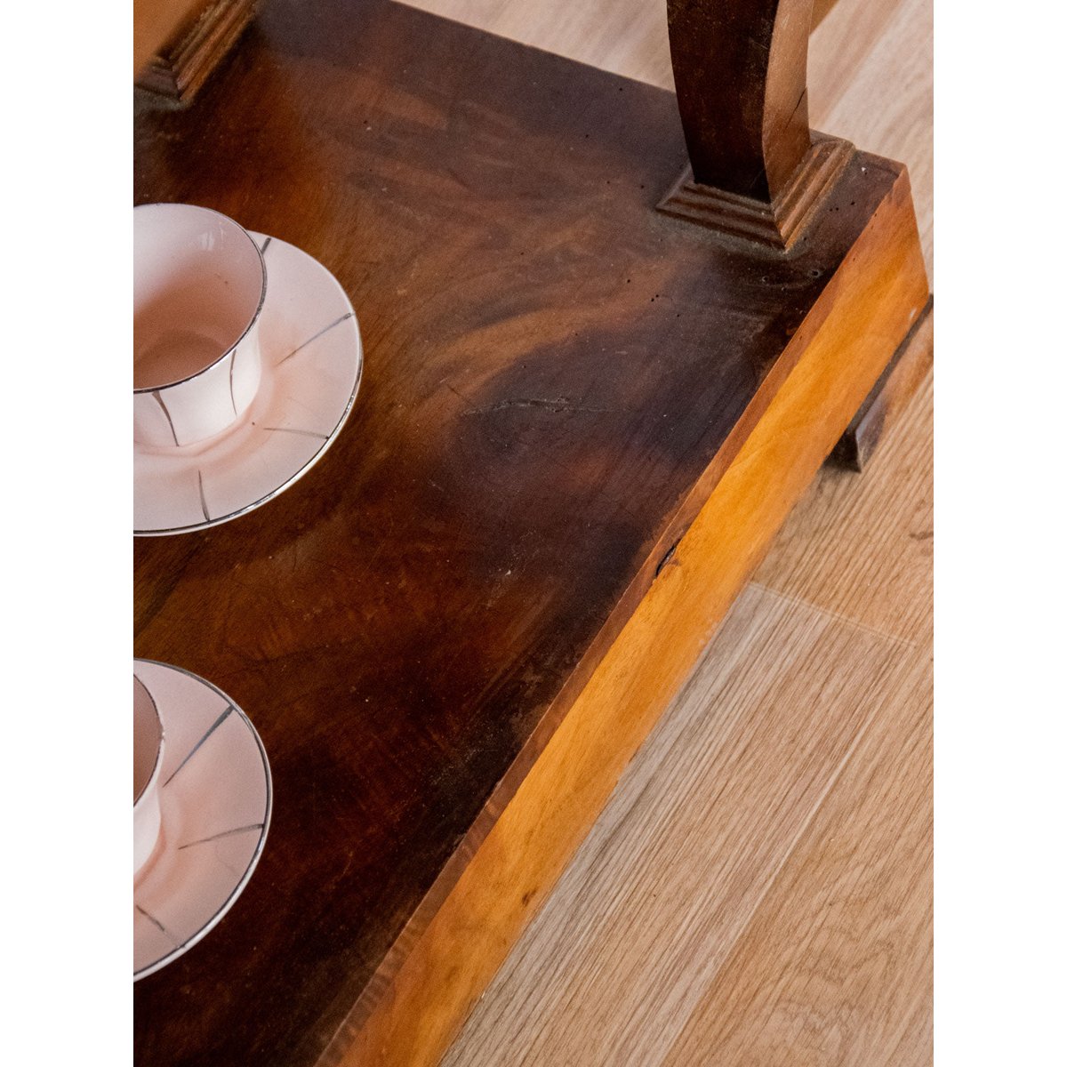 Meuble d'appoint en bois  Francine N°605 - Bon état bois foncé, DEBONGOUT