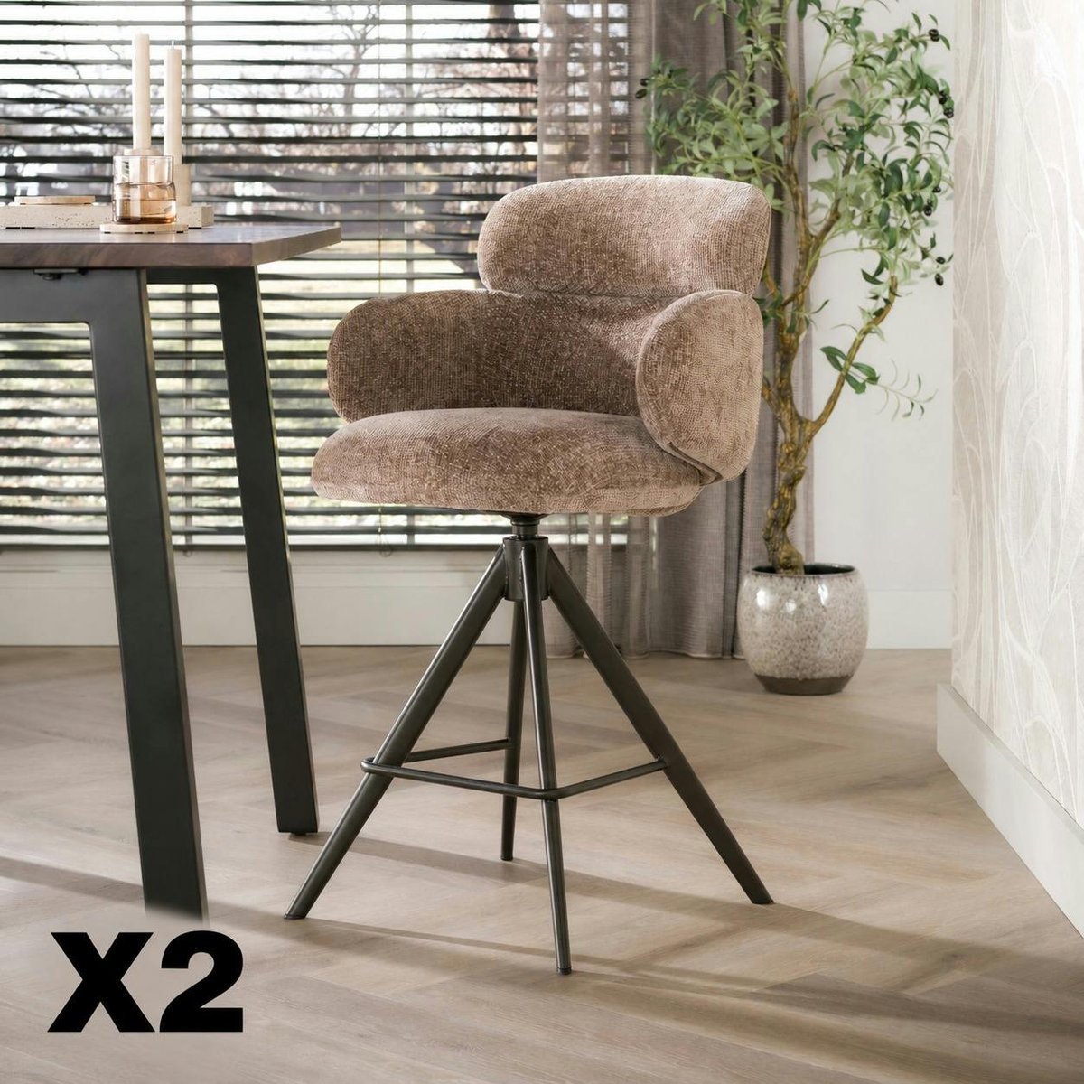 Lot de 2 tabourets de bar pivotants design arrondi CREEK taupe, PIER IMPORT