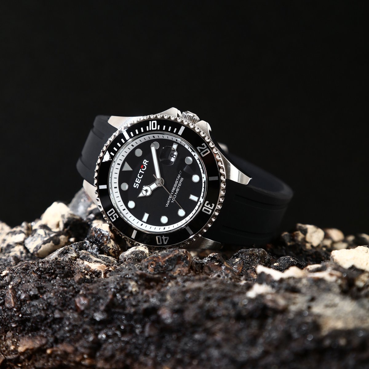 Montre 230 noir, mat, SECTOR NO LIMITS