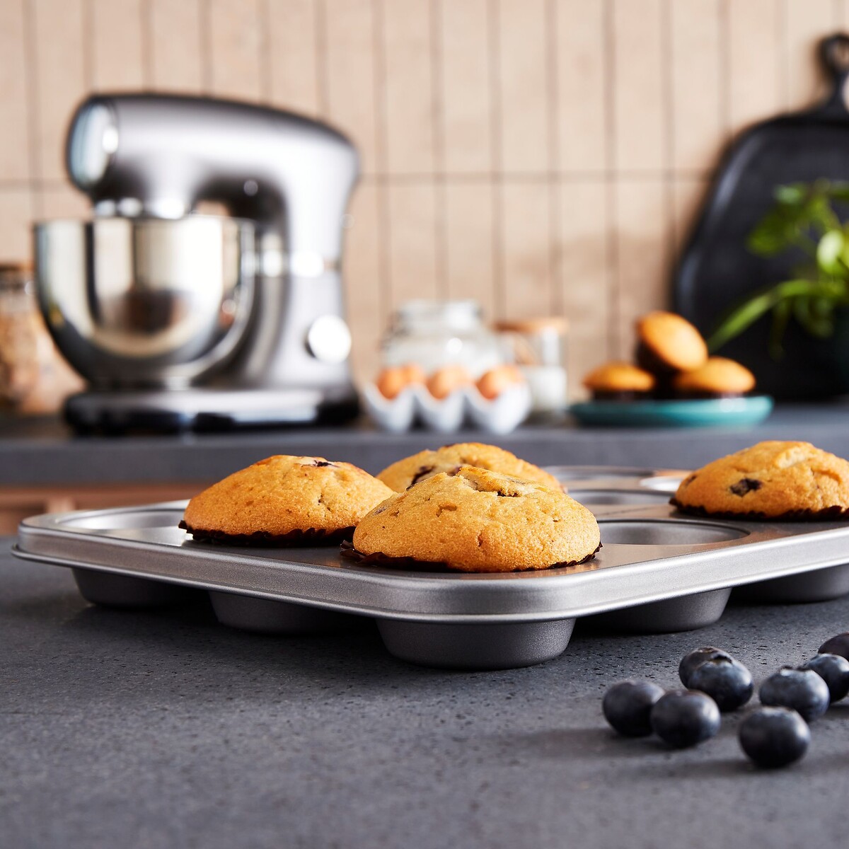 3-Piece Muffin & Cake Tin Set grey, MORPHY RICHARDS