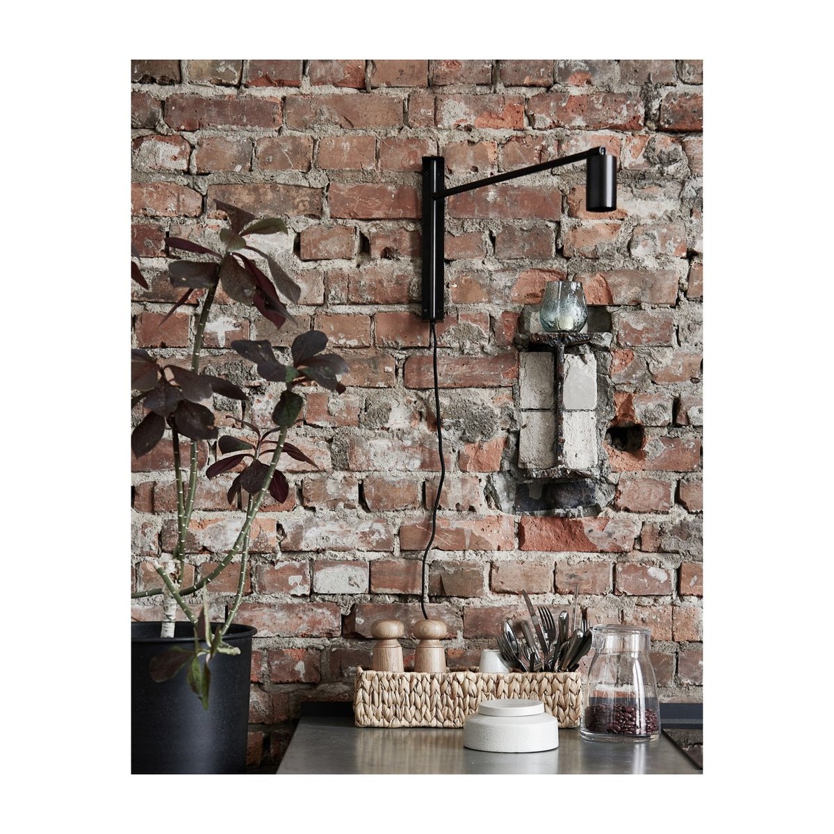 Applique en acier Norm noir, HOUSE DOCTOR