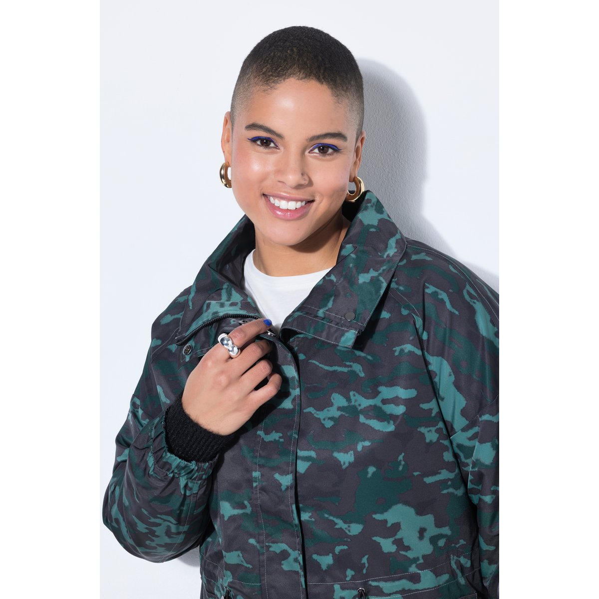 Manteau, coupe droite vert mat, STUDIO UNTOLD