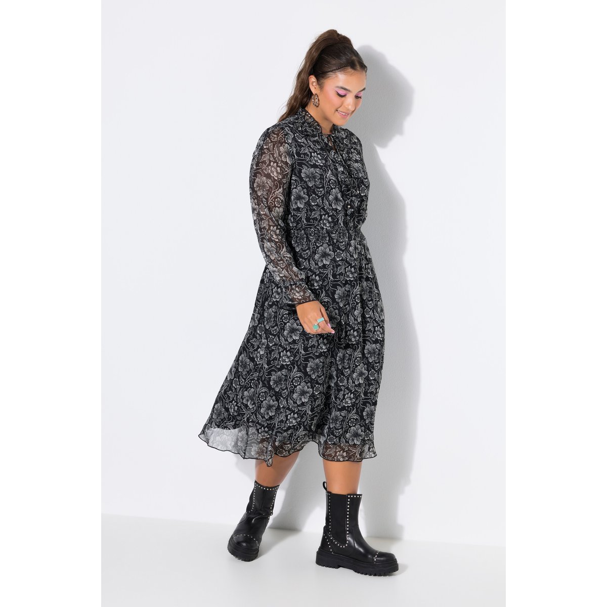 Robe midi, coupe trapèze, mousseline noir, STUDIO UNTOLD
