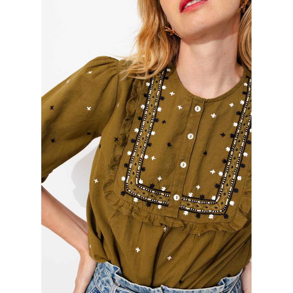 Blouse brodée à plastron mousse, PROMOD