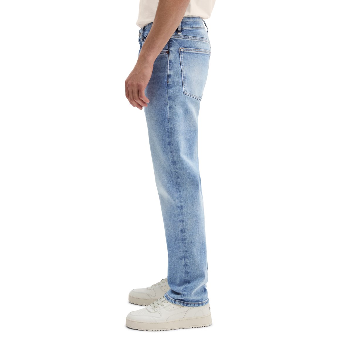 Jeans modèle Kalmo droit en coton bio mélangé bleu clair, MARC O'POLO