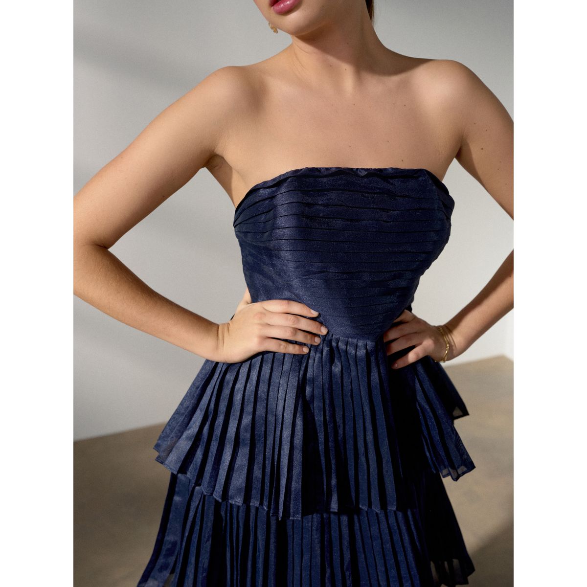 Robe longue bandeau plissée bleu marine, NEXT