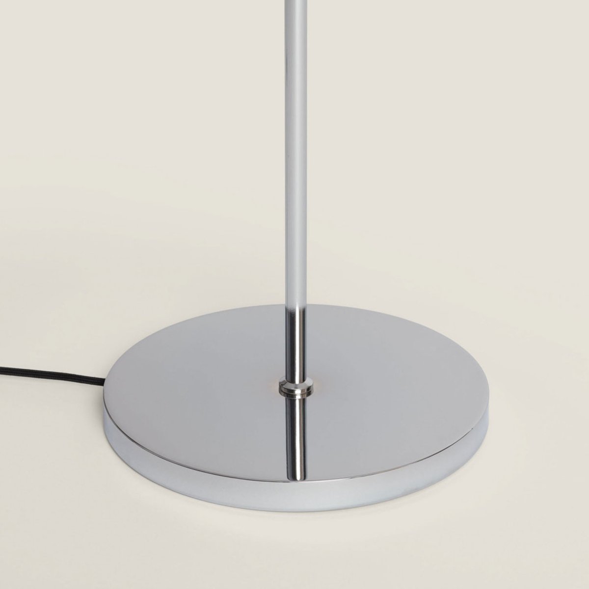 Lampadaire en verre et métal H150cm- ELLA taupe, DRAWER