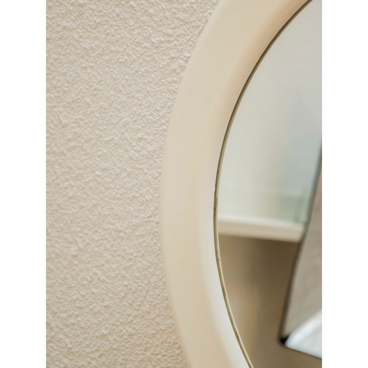 Miroir rond en plexiglass crème Igor N°1190 - Bon état crème, DEBONGOUT