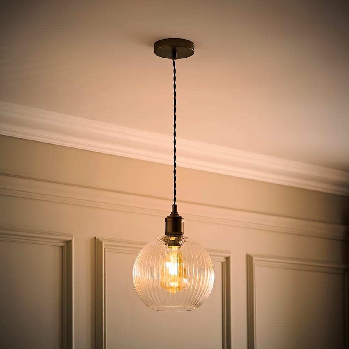 Maddy Pendant Light with Filament Bulb brushed brass, ÉDITÉ