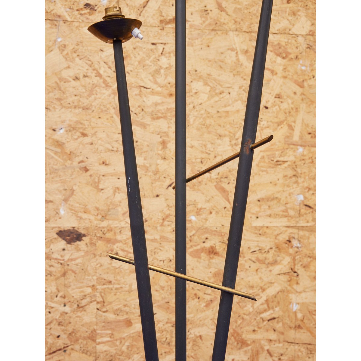 Lampadaire en métal mid-century Julien N°384 - Bon état noir, DEBONGOUT