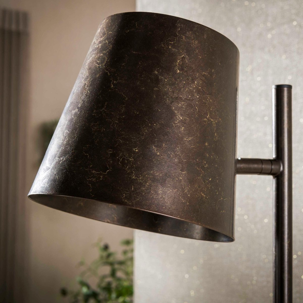 Lampadaire vintage en métal NIAGARA marron, PIER IMPORT