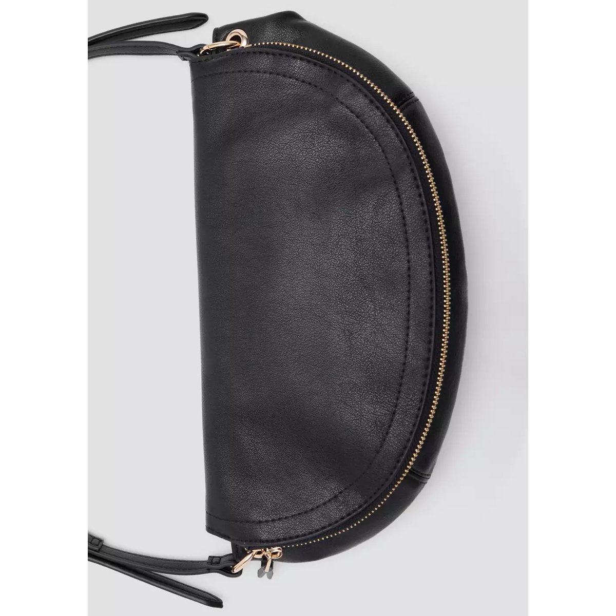 Sac à bandoulière en cuir synthétique, forme semi-circulaire noir, MANGO
