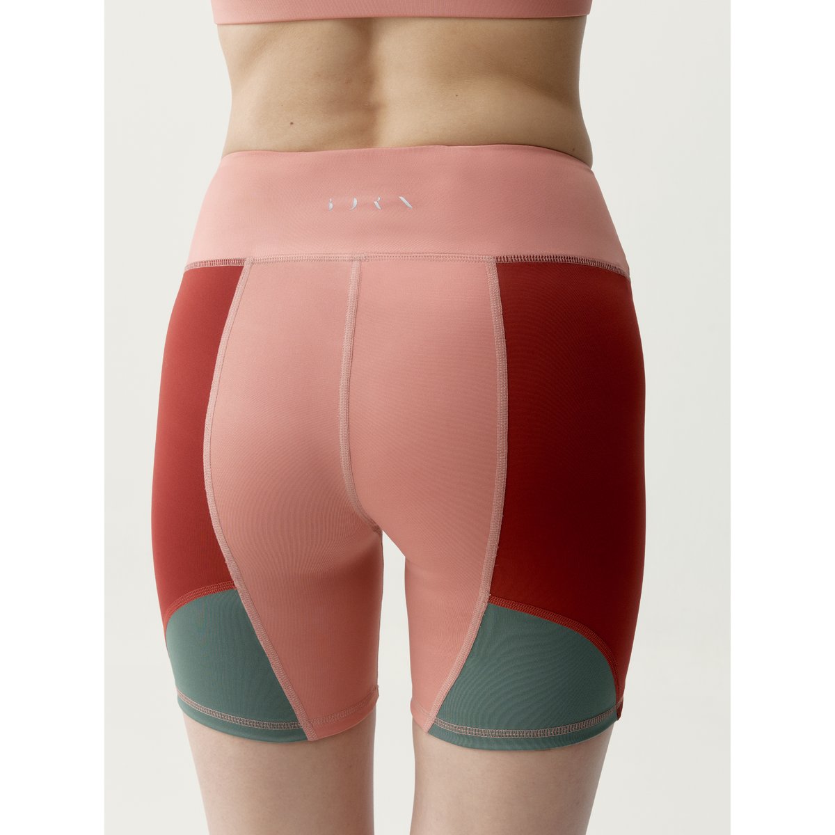 Short Moulant de Sport Performance DARANA orange/beige, BORN