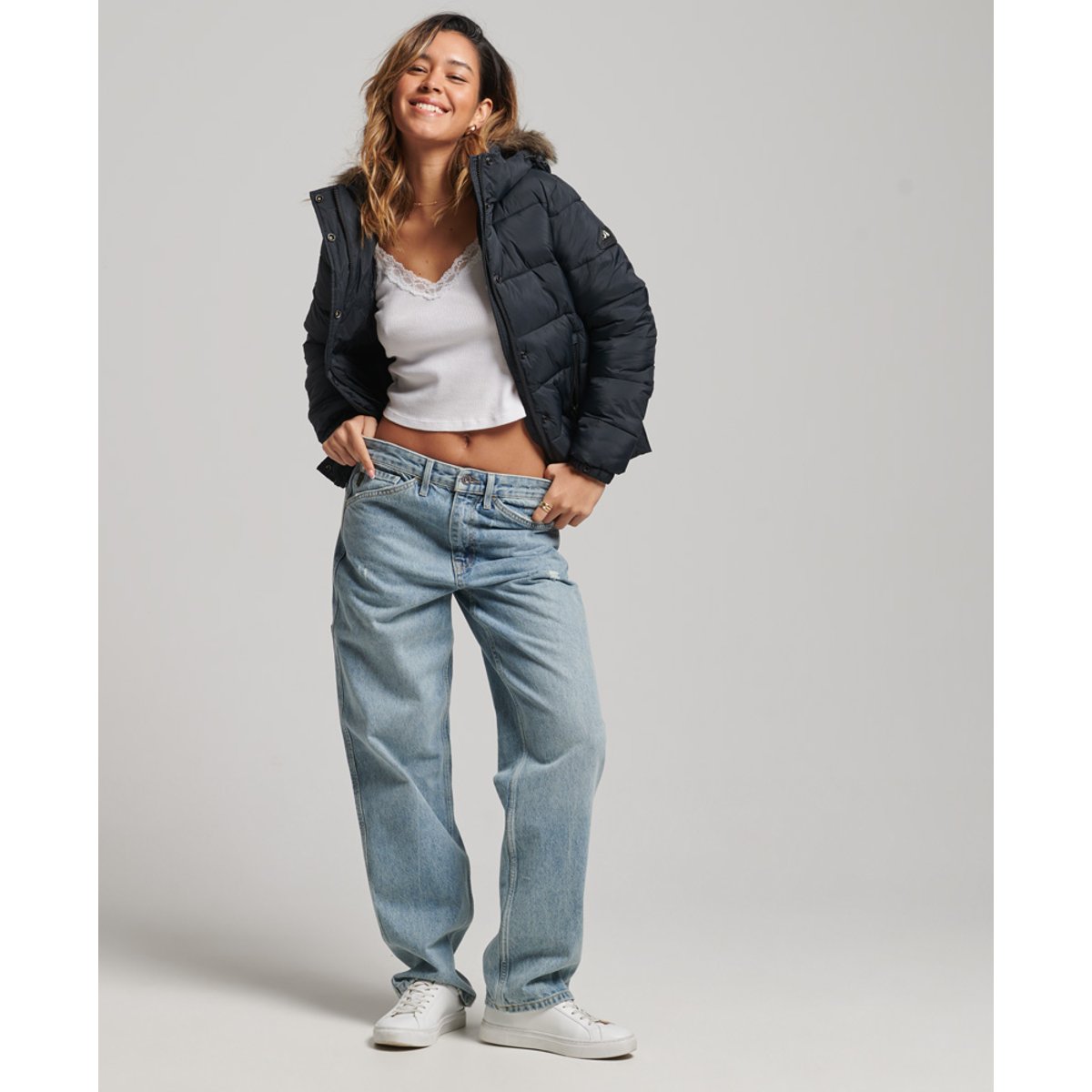 Veste courte à capuche mi- épaisse noir de jais, SUPERDRY