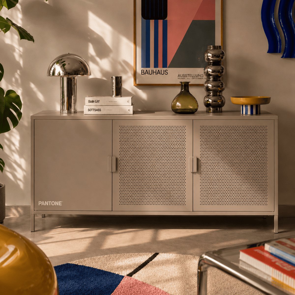 Buffet en acier 3 portes taupe, PANTONE