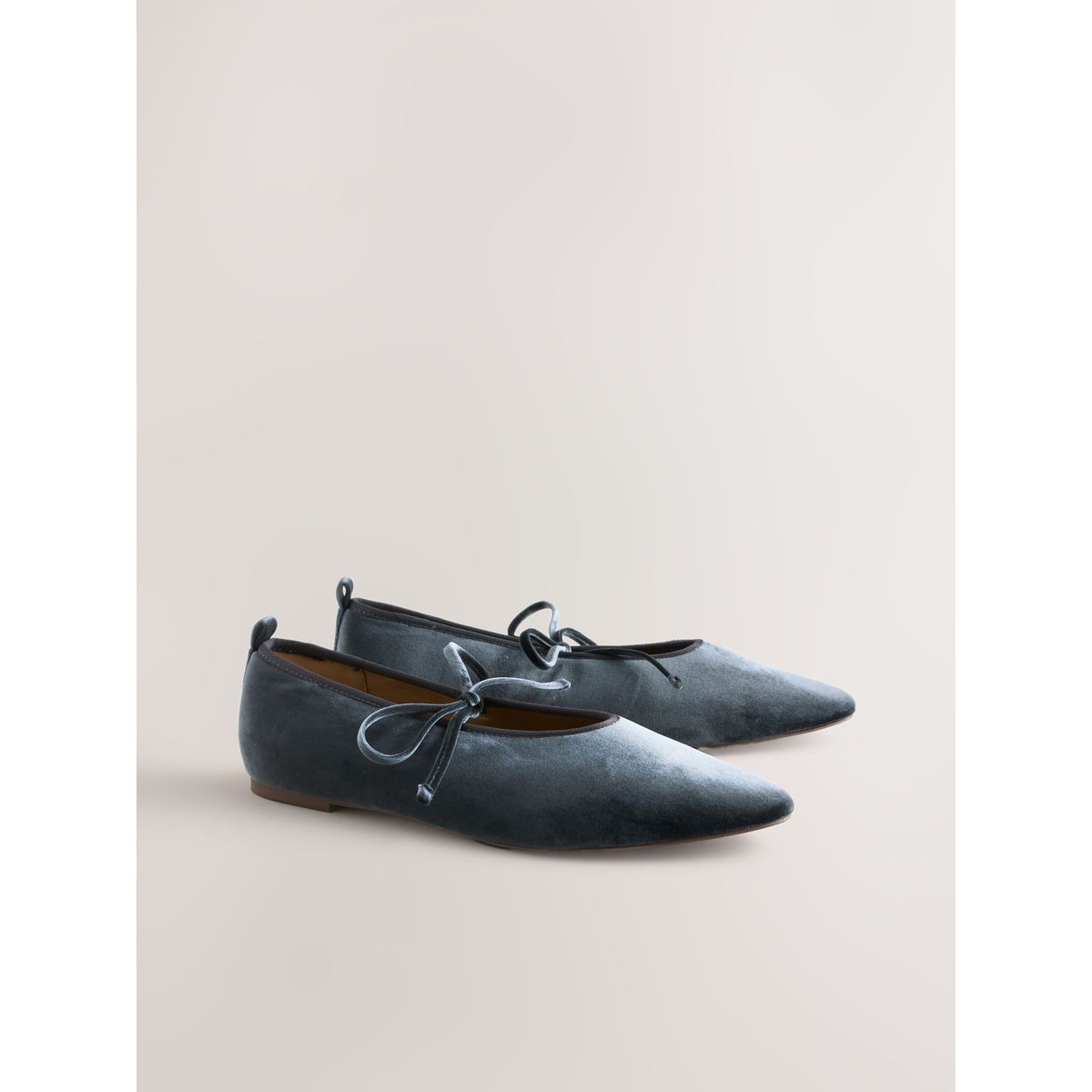 Babies en velours à nouer forever comfort® gris, NEXT