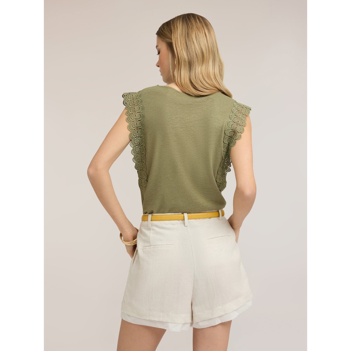 T-shirt avec inserts en dentelle verde militare, MOTIVI