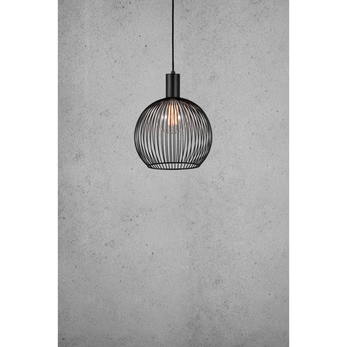 Suspension minimaliste en métal, AVER noir, DESIGN FOR THE PEOPLE