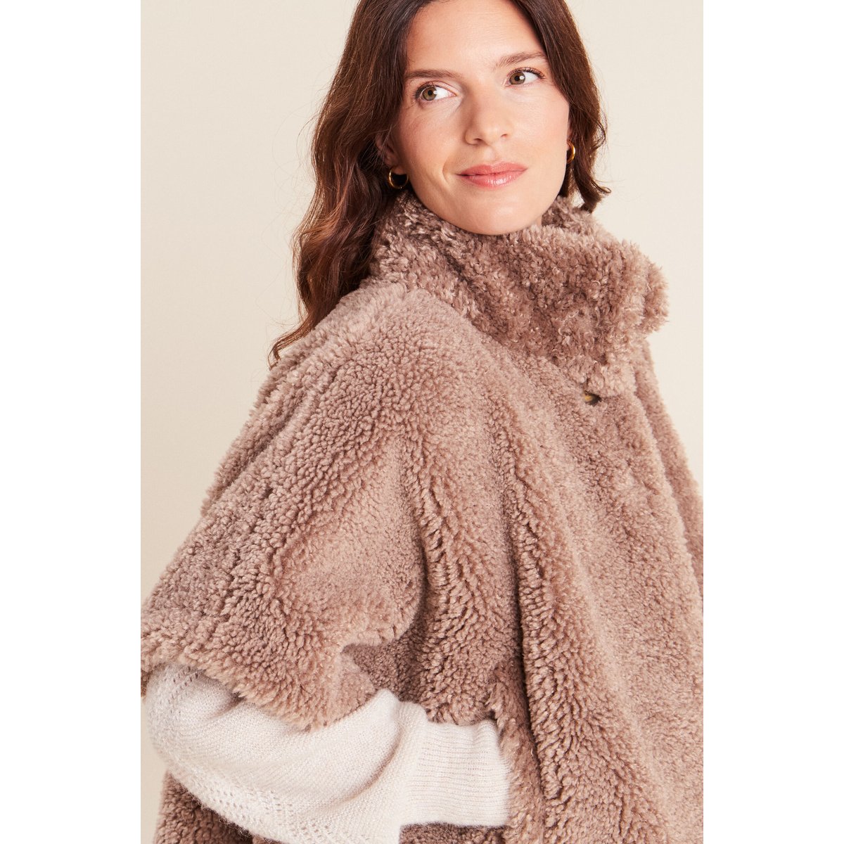 Poncho taupe, BREAL