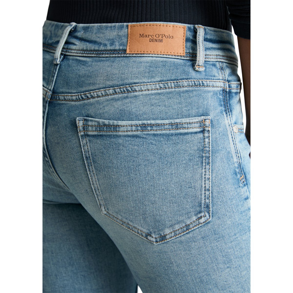 Jeans modèle Alva slim cropped en mélange de coton organique bleu clair, MARC O’POLO DENIM