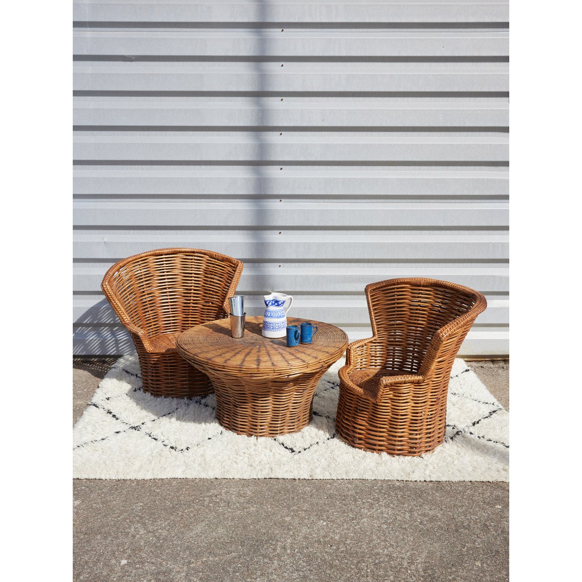 Ensemble de table et fauteuils en rotin vintage Ange N°28 - Bon état bois clair, DEBONGOUT