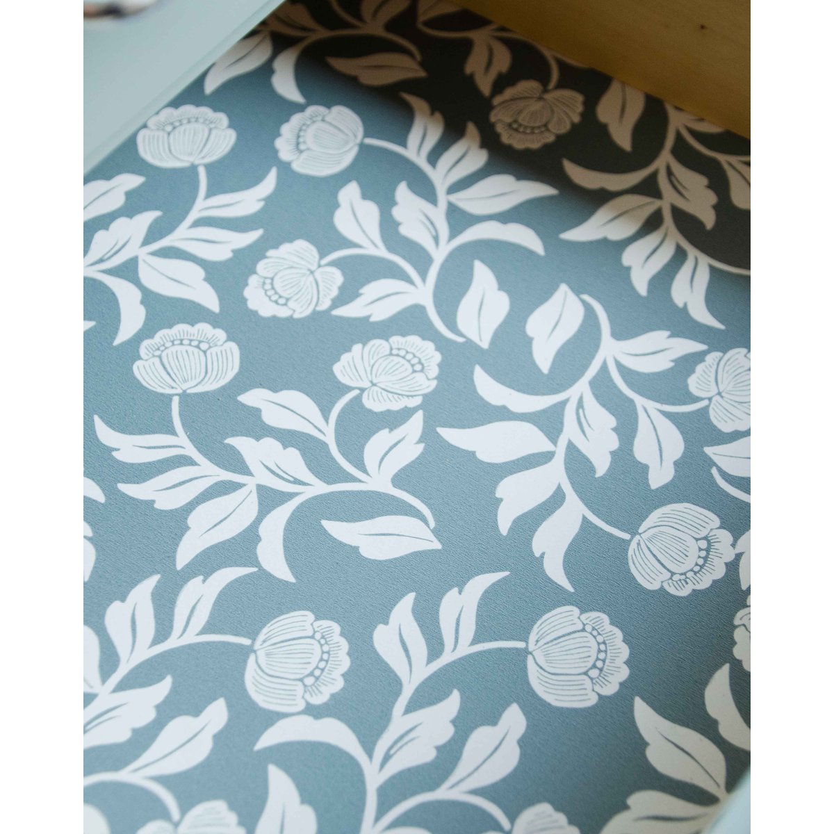 Chiffonnier en bois Valery N°106 - Bon état vert d'eau, DEBONGOUT