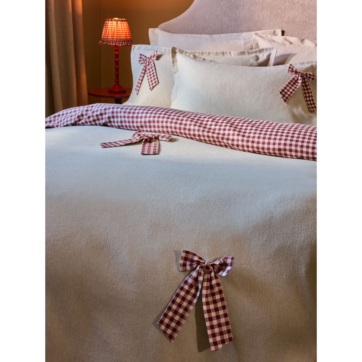 Parure de lit en tissu brossé vichy à nœuds rouge/naturel, NEXT
