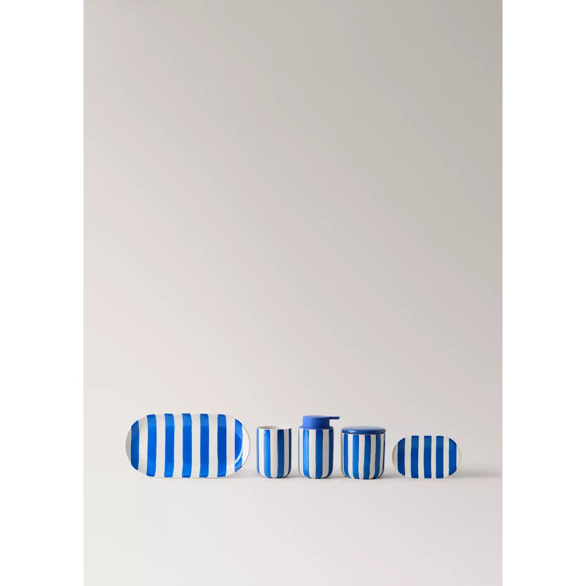 Gobelet de salle de bain en céramique avec rayures peintes bleu, MANGO HOME