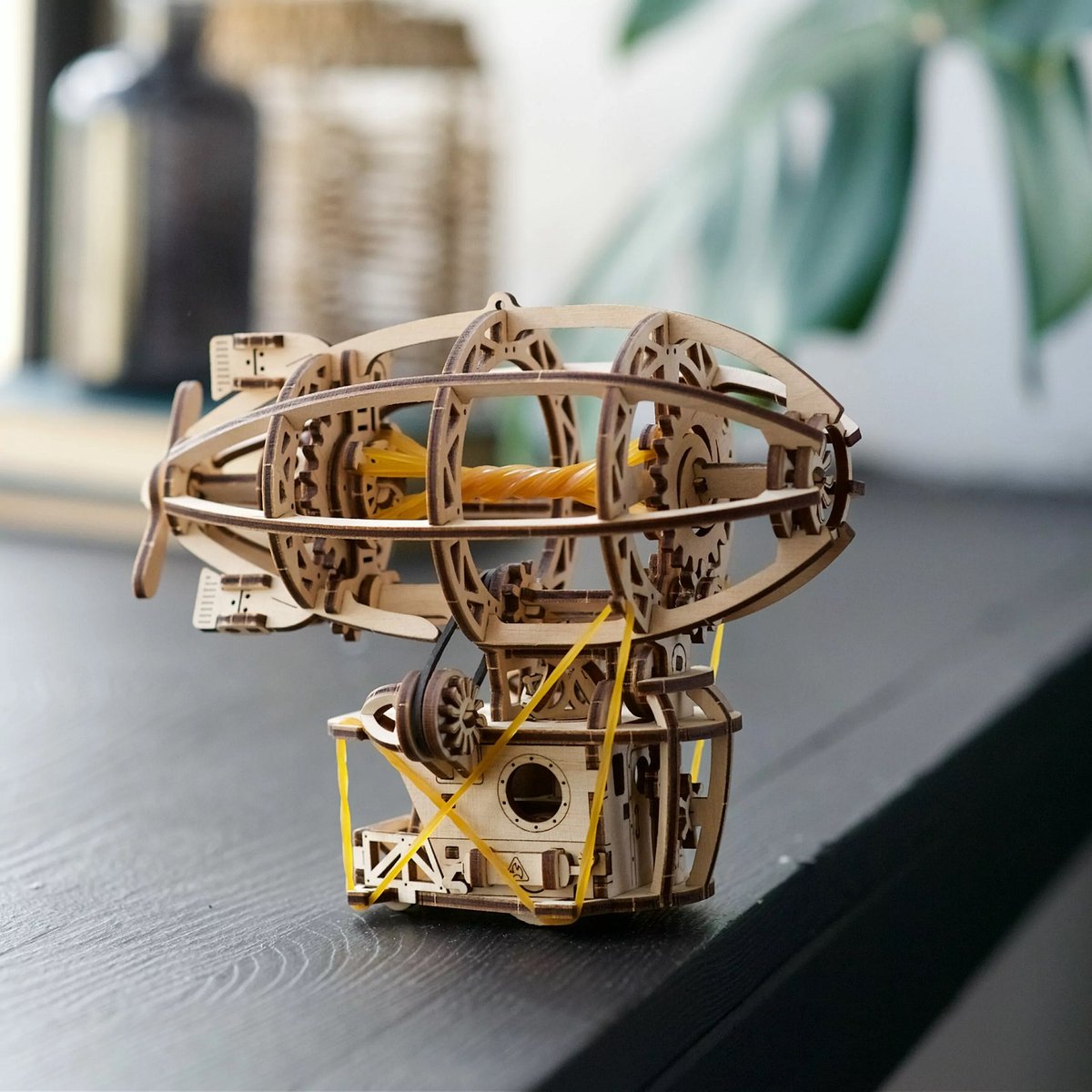Puzzle 3D Mini Dirigeable Steampunk beige, UGEARS