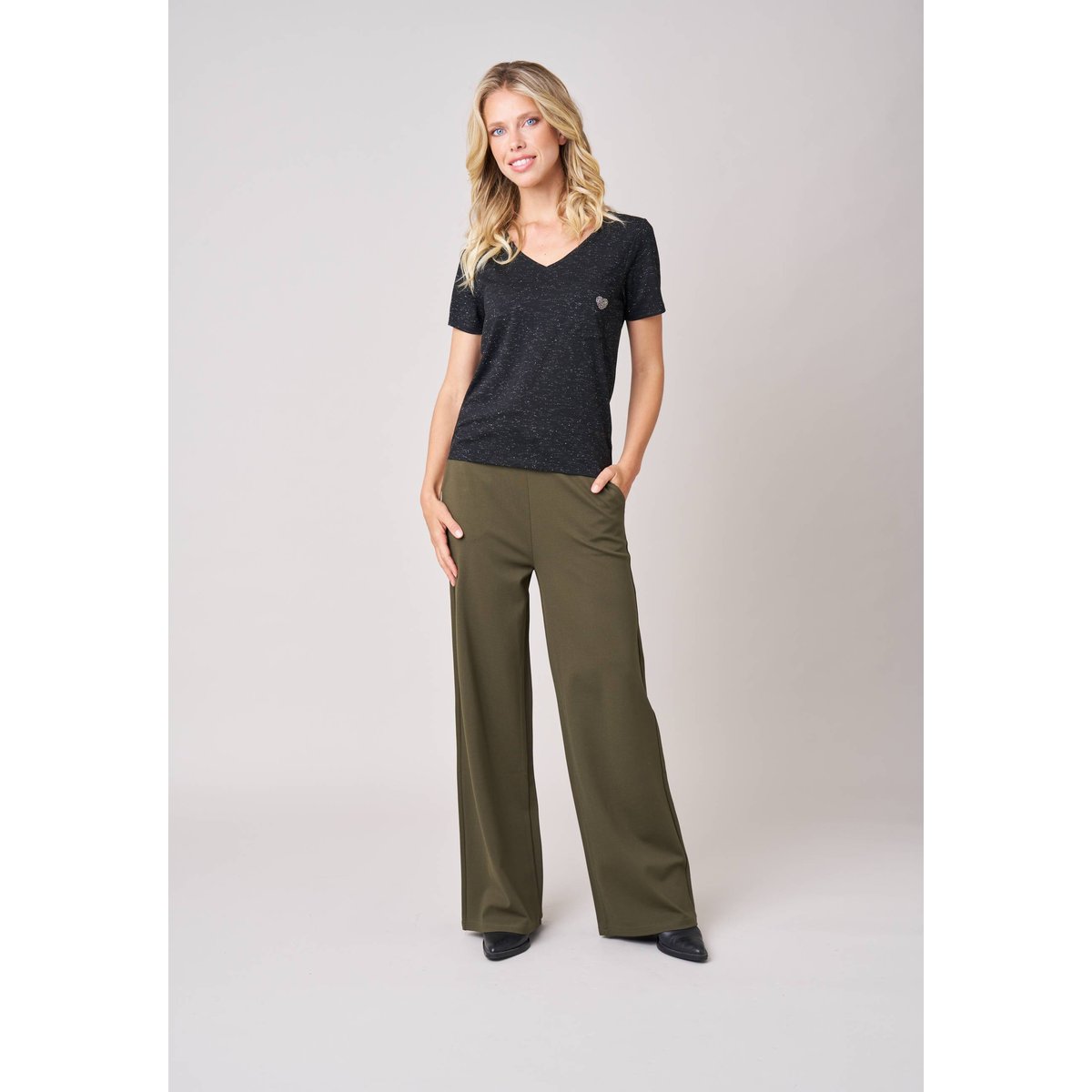 T-shirt regular femme en jersey KELLIE black, DEELUXE