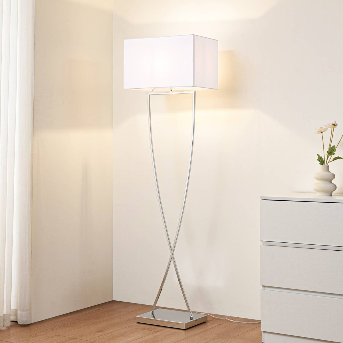 Lampadaire en métal moderne, Evaine chrome, blanc, LUCANDE