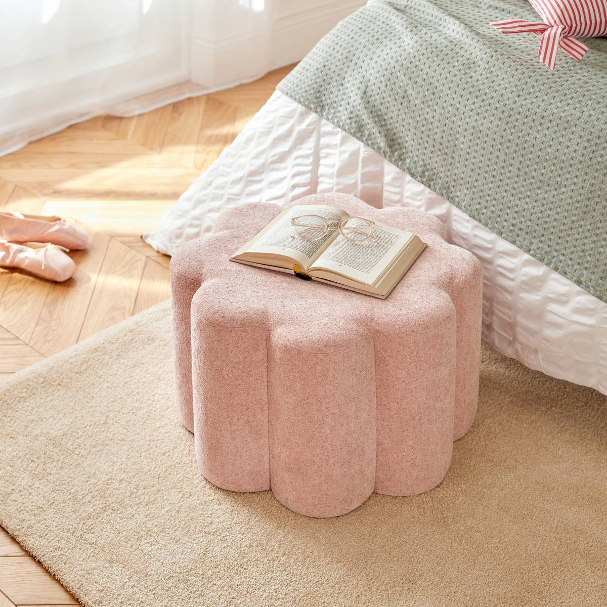 Pouf en forme de fleur en tissu FLEUR rose, ATMOSPHERA