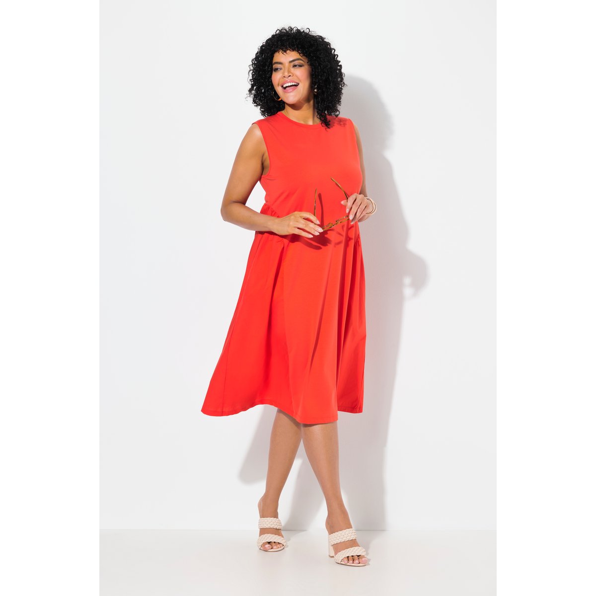 Robe sans manches. Mélange de matières. poivron, ULLA POPKEN