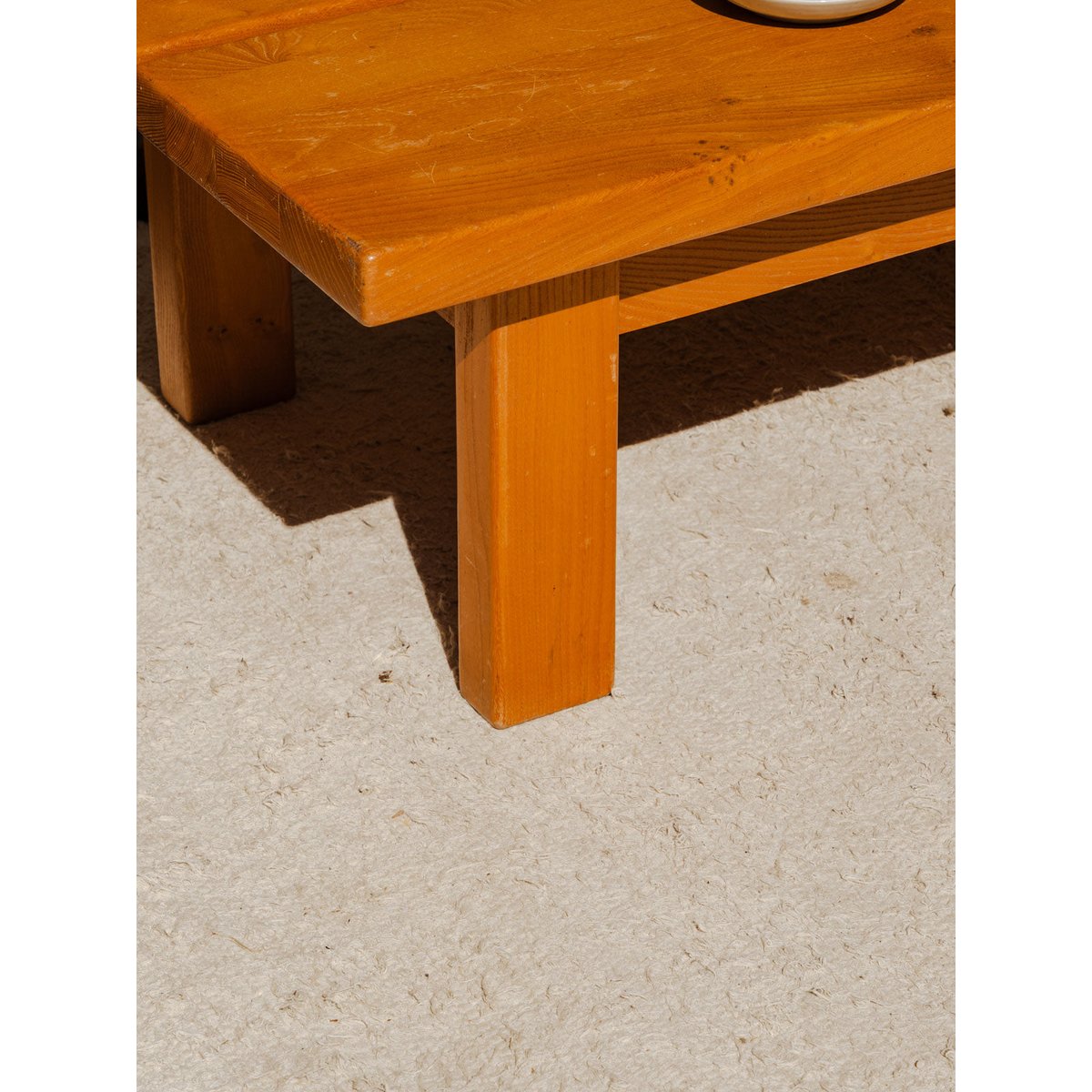 Table basse en bois Donna N°1132 - Bon état bois foncé, DEBONGOUT