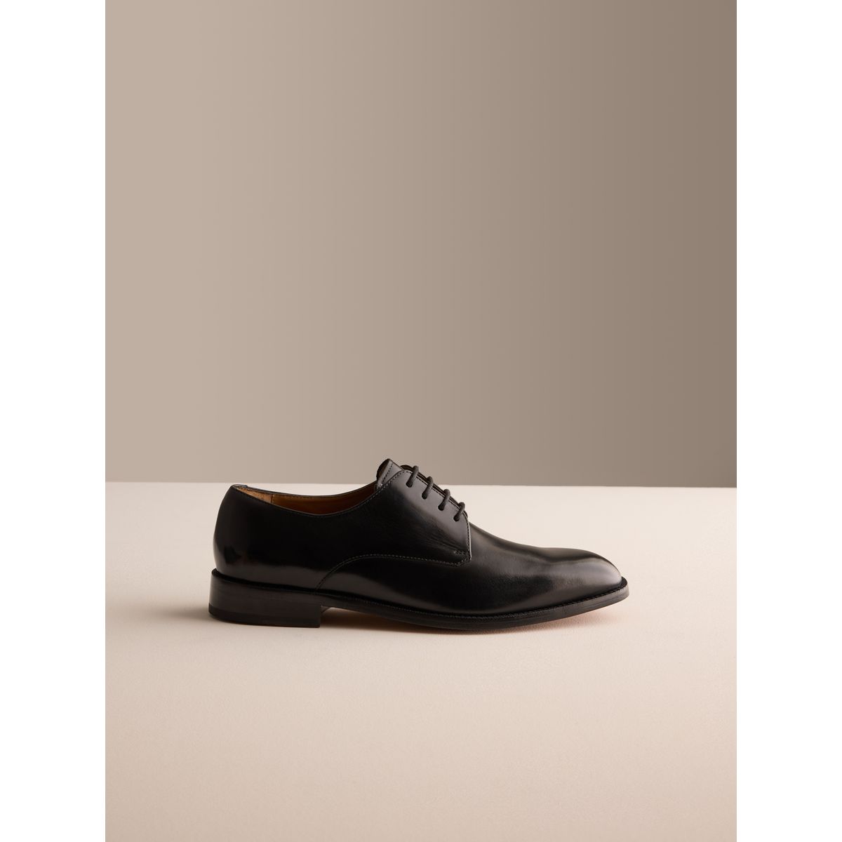 Chaussures derby avec semelle en cuir signature noir, NEXT