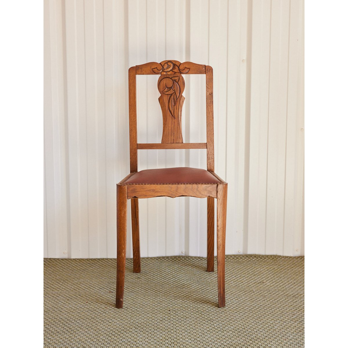 Lot de 6 chaises Art déco en cuir clouté Claude N°1459 - Bon état bois clair, DEBONGOUT