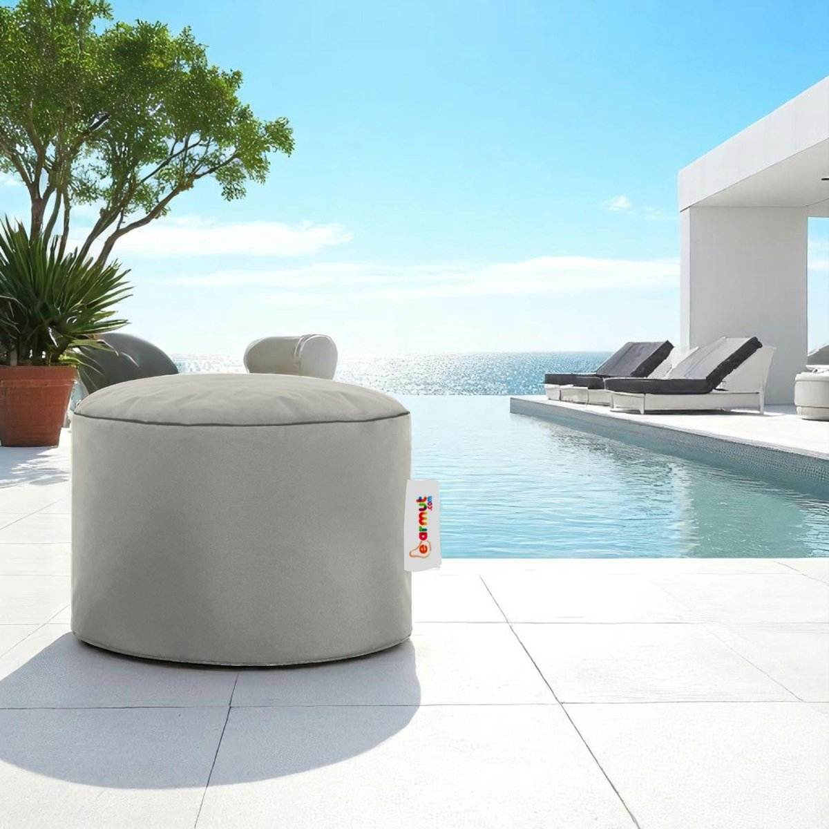 Pouf d'extérieur rond imperméable ARTA gris, PIER IMPORT