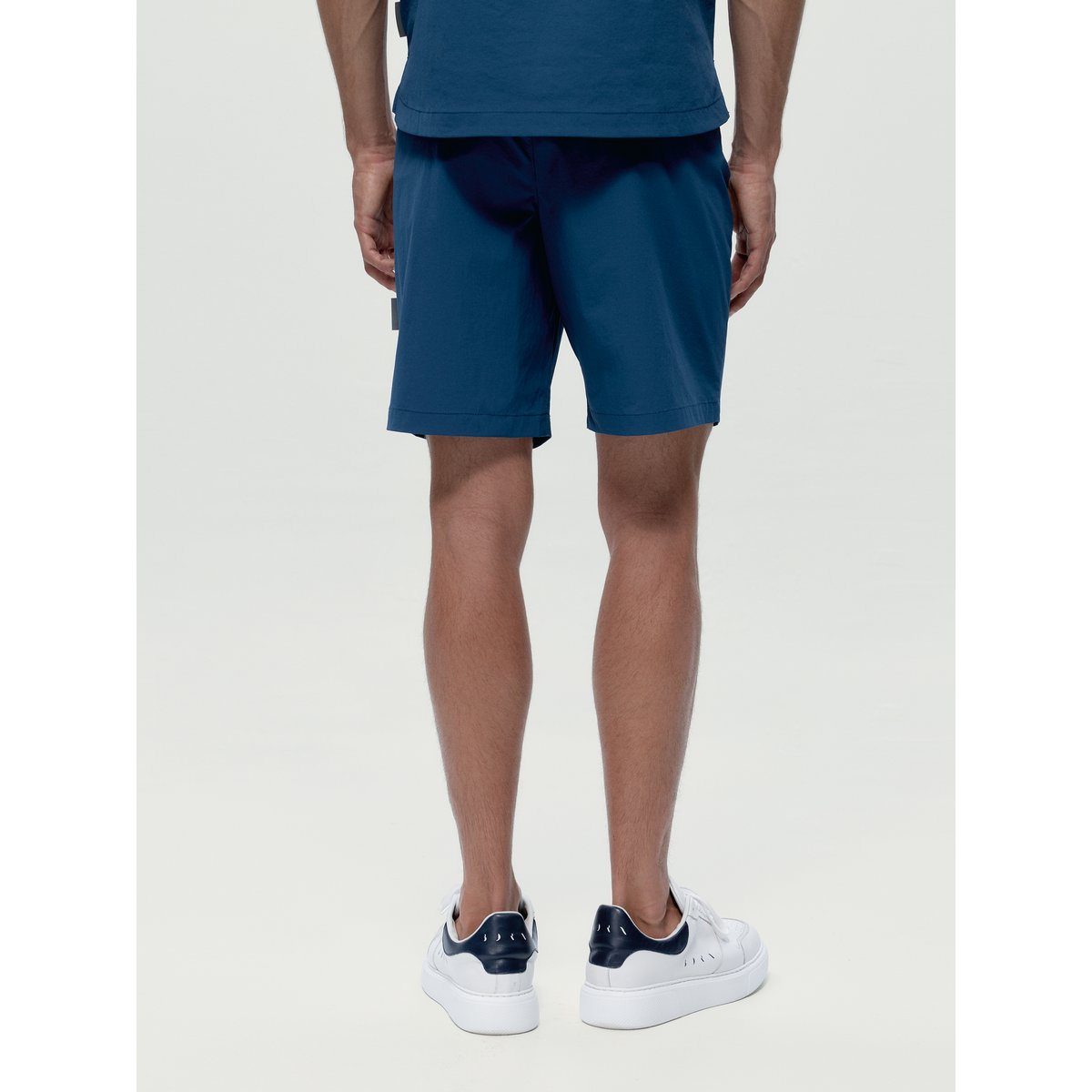 Short Recovery Performance GADIR bleu océan, BORN