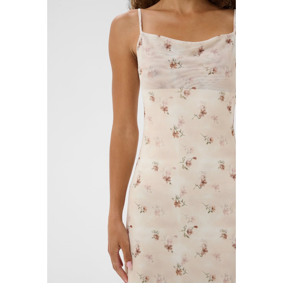 Robe blanc chalk/brown flowers, KAFFE