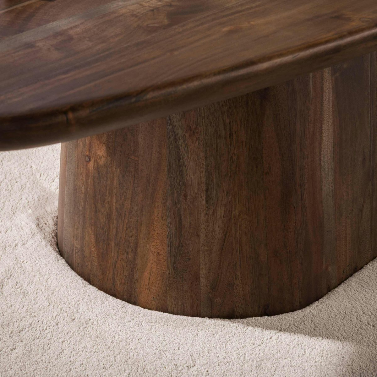 Table basse ovale bois d'acacia foncé design organique NAKO marron, PIER IMPORT