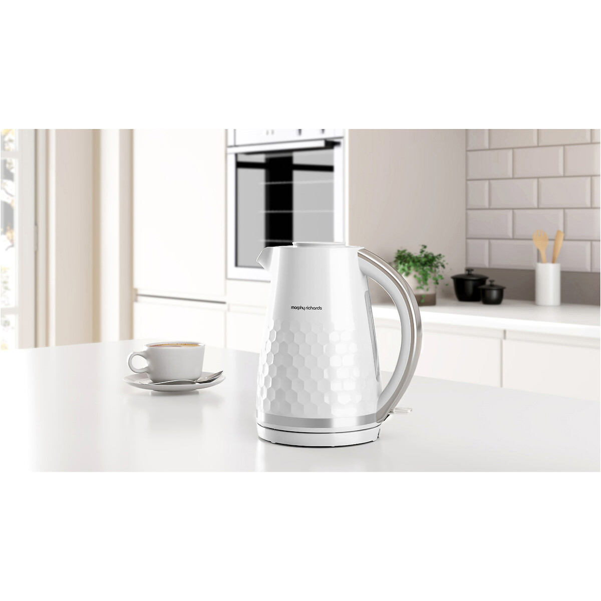 Hive 1.5L Jug Kettle white, MORPHY RICHARDS