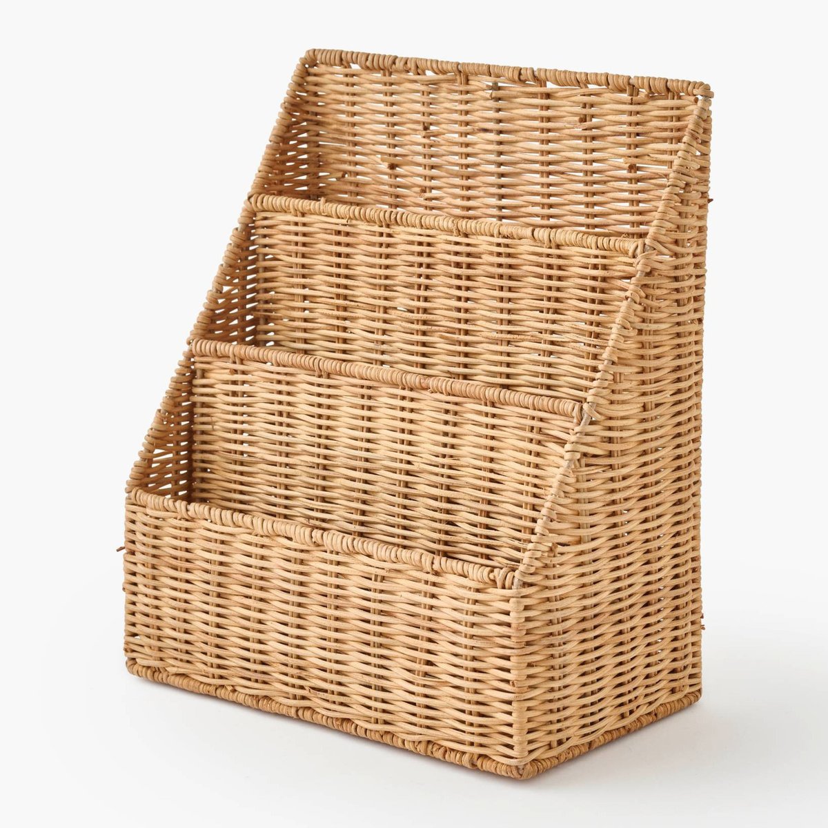 Range courrier en rotin brun, MONOPRIX