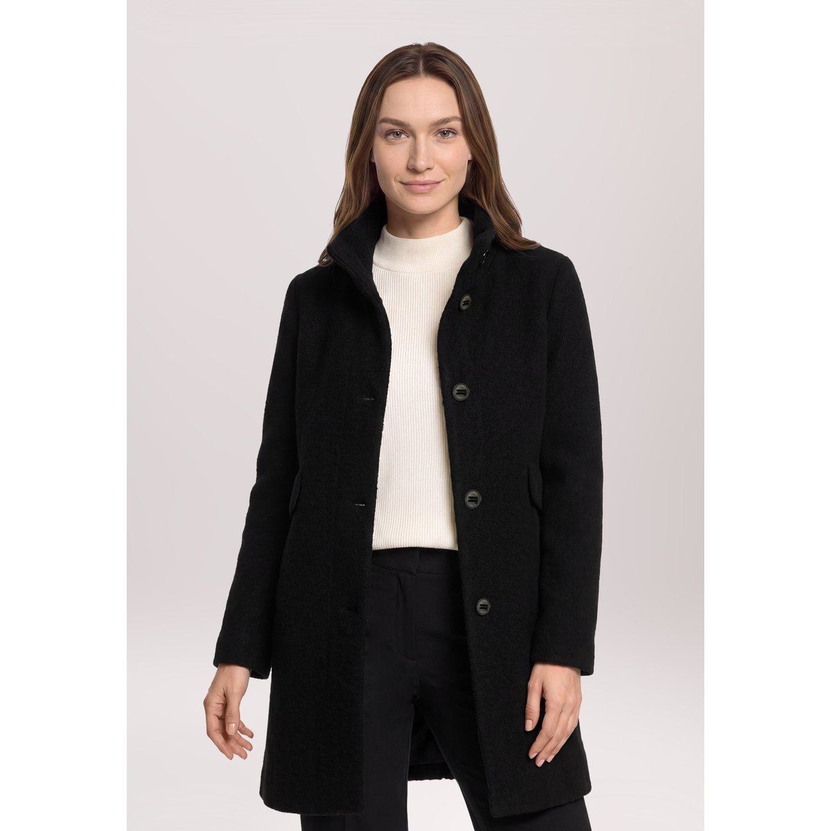 Manteau en laine à col droit noir, GIL BRET