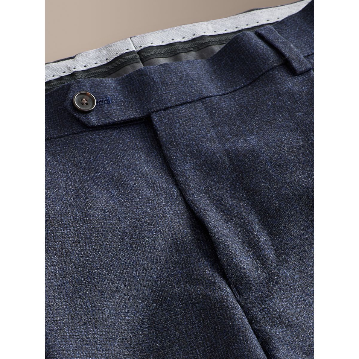 Pantalon de costume ajusté en laine/cachemire signature bleu marine, NEXT