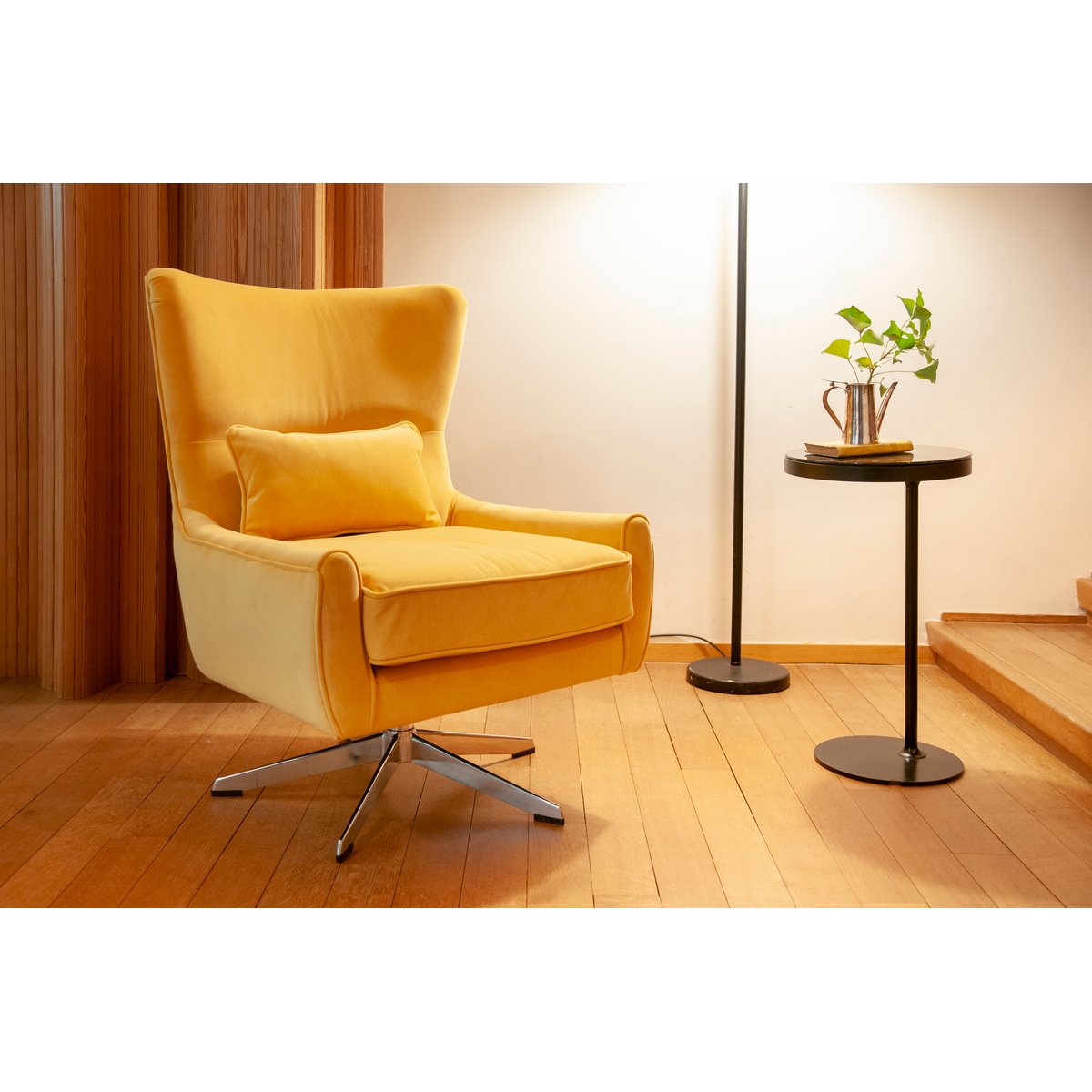 Fauteuil rotatif en velours BALMAT jaune, PRODUIT INTERIEUR BRUT