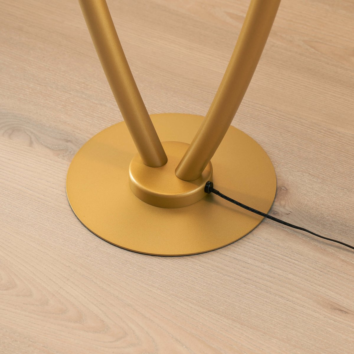 Lampadaire design avec LED intégrée - MOA doré / laiton, KOSILUM