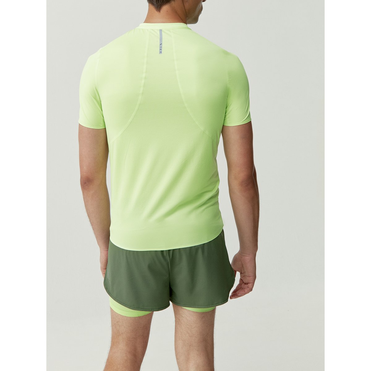 T-Shirt de sport Performance manches courtes CHAD vert clair, BORN
