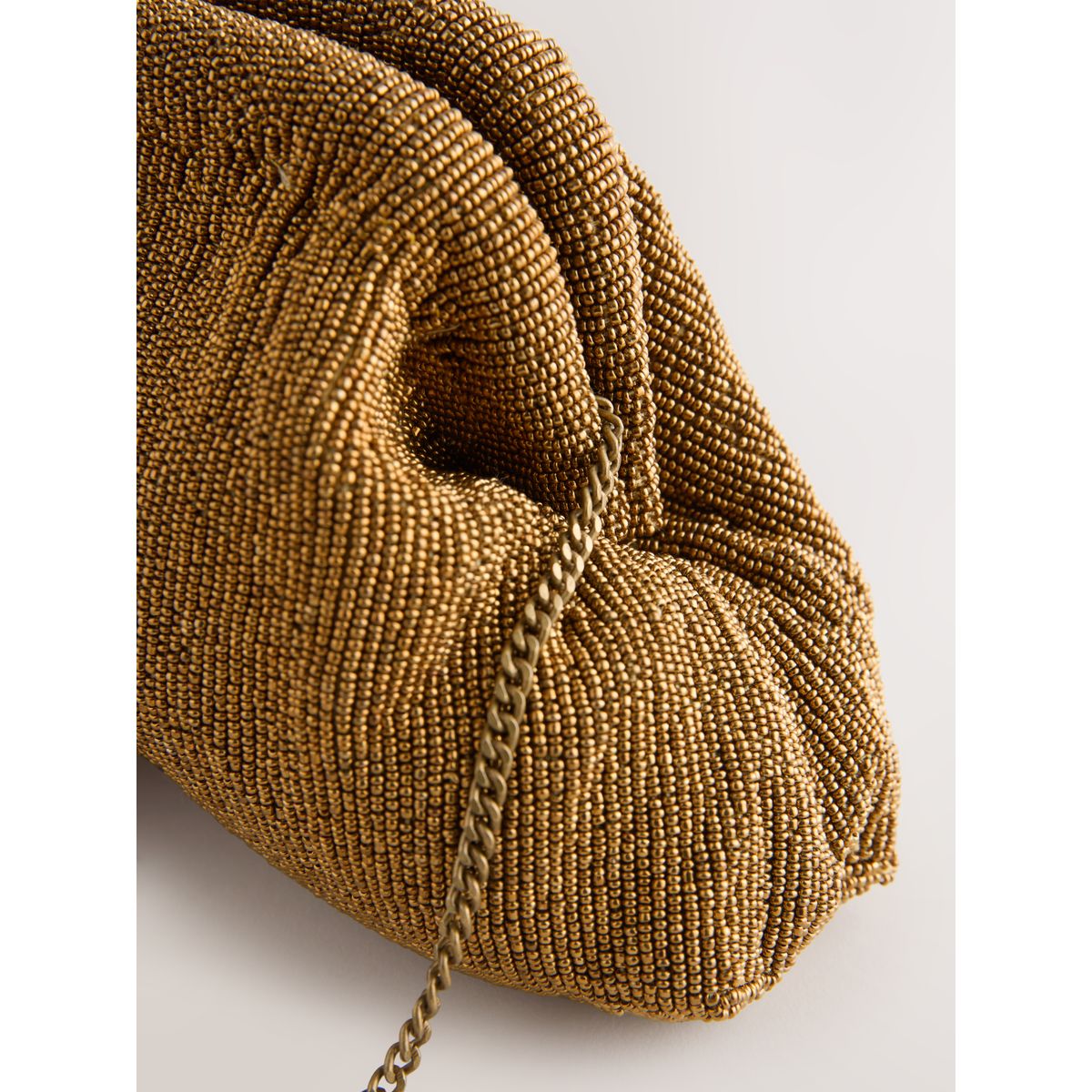 Pochette avec fermoir à ornements doré, NEXT